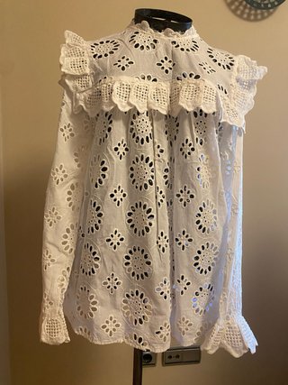 Blusa blanca bordada