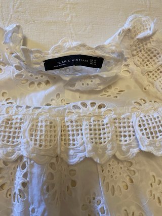 Blusa blanca bordada