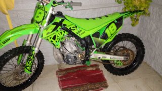 Kawasaki Motocross Verde