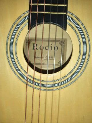 Guitarra clásica para niño. Modelo Rocio C6N