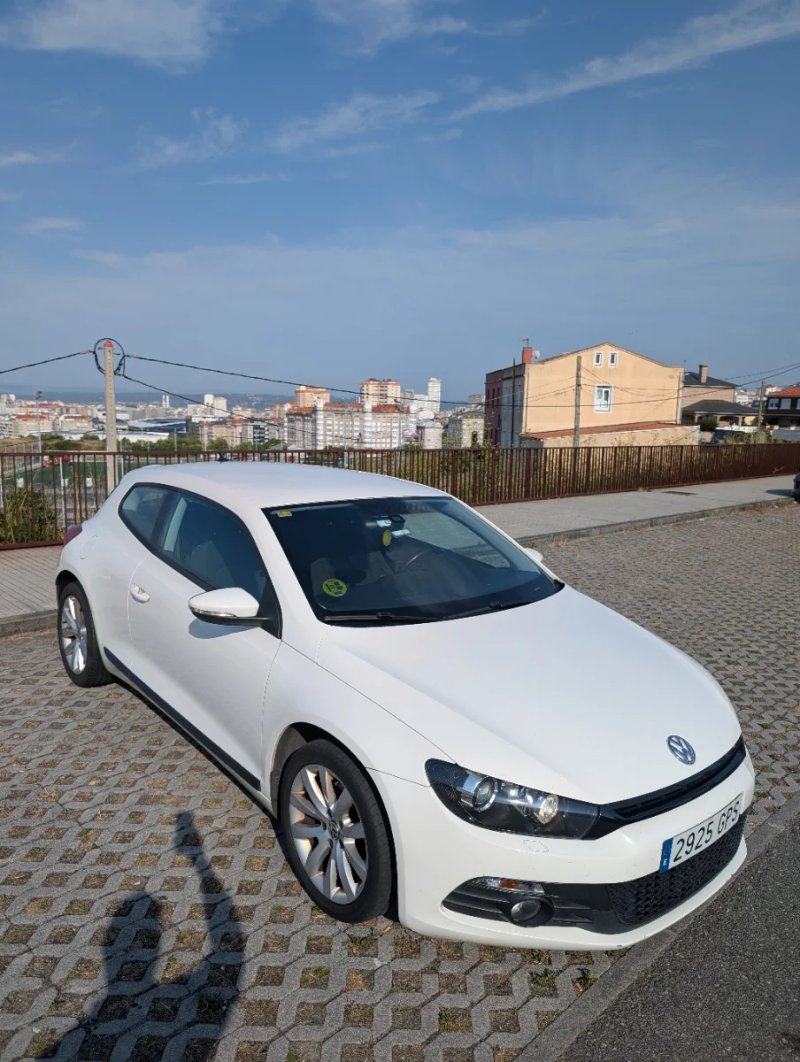 Volkswagen Scirocco 2009 - foto 1