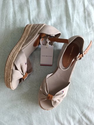 Sandalias Tommy Hilfiger Beige Talla 38
