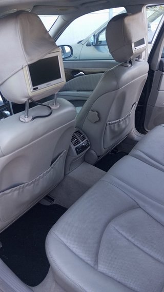 El modelo es el 320 CDI w211 del año 2004 ranchera