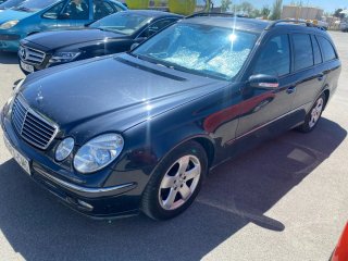 El modelo es el 320 CDI w211 del año 2004 ranchera