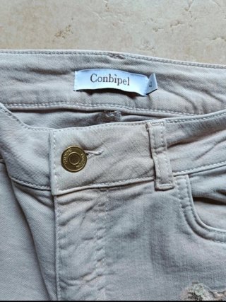 Set pantaloni bianchi e beige