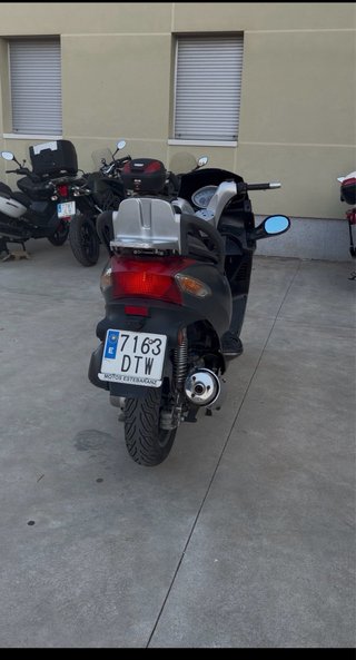Kymco Grand Dink 125 Gris