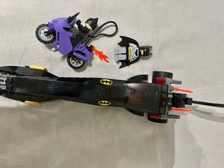 LEGO Batman 7779 Catwoman Pursuit