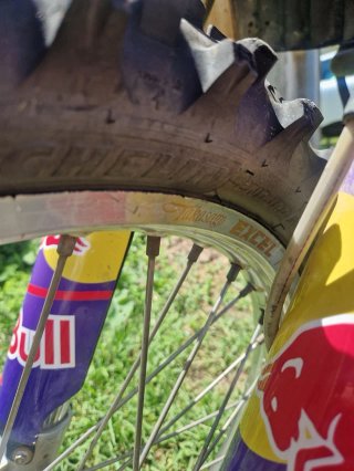 BMW G650 Xchallenge Enduro Morado/Rojo