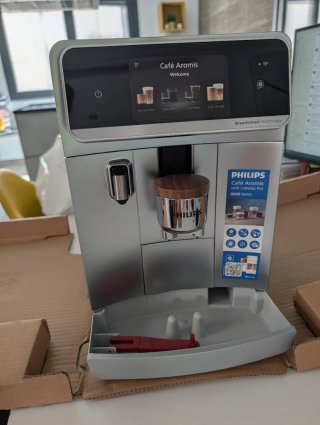 Cafetera Philips Aromis 8000 LatteGo Pro