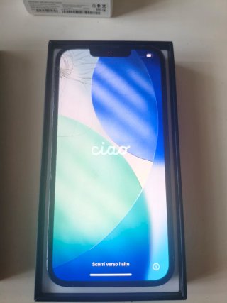 iPhone 13 Pro 256GB Azul Sierra y cargador
