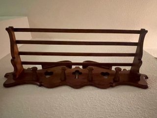 Perchero de madera antiguo