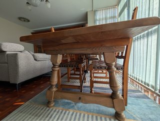 Mesa comedor de madera maciza y herrajes a mano