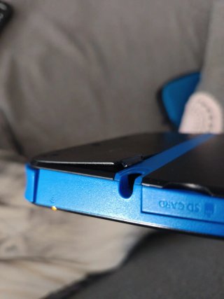 Nintendo 2DS Azul y Negra