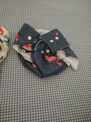 Pañales de tela reutilizables