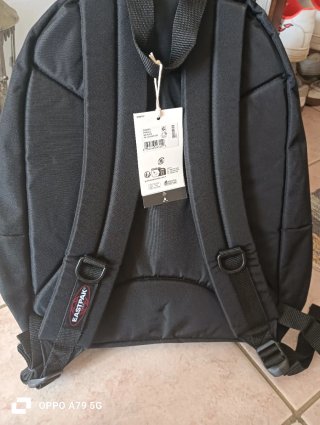 Zaino Eastpak nero nuovo