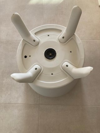 Tavolo da giardino rotondo bianco