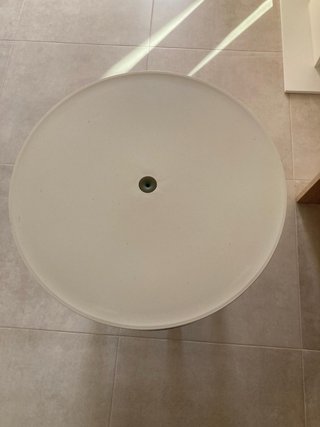 Tavolo da giardino rotondo bianco