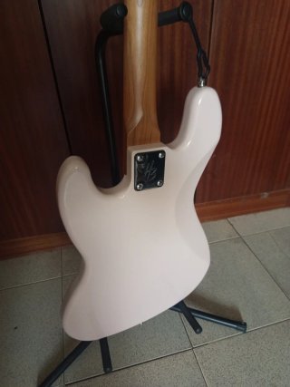 Bajo Eléctrico
