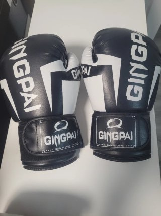 Guantes de Boxeo Gingpai Negros y Blancos