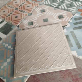 Lote 9 azulejos decorativos geométricos