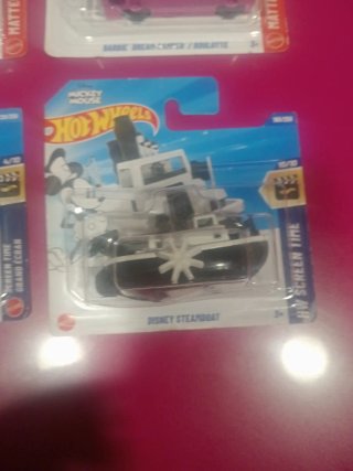Lote Hot Wheels: Barbie, Mario Kart, Disney