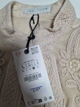Chaqueta Zara bordada flecos T/L