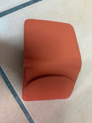 Cartera naranja de piel