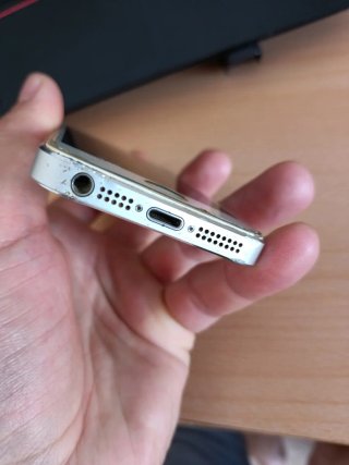 iPhone 5 Blanco (con cargador)