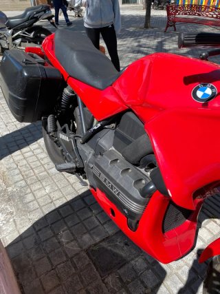 BMW K75S Roja con maletas, perfecto estado