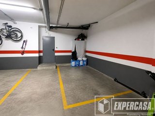 Garaje en venta en El Castell en Burjassot