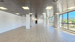 Oficina en alquiler en Les Planes en Sant Joan Despí