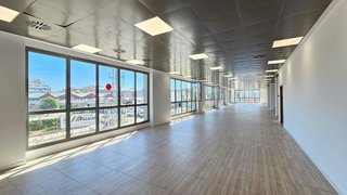 Oficina en alquiler en Les Planes en Sant Joan Despí