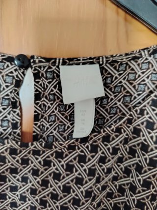 Vestido estampado beige y marrón