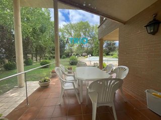 Chalet en venta en Cardeñajimeno