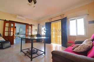 Chalet en venta en Carmona