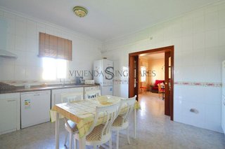 Chalet en venta en Carmona