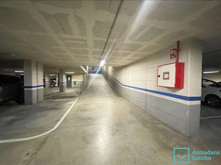 Garaje en alquiler en La Nova Esquerra de l'Eixample en Barcelona