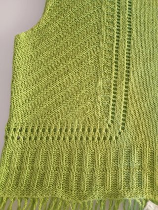 Top verde punto flecos talla S