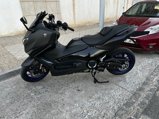 Yamaha TMAX 2025 Negra