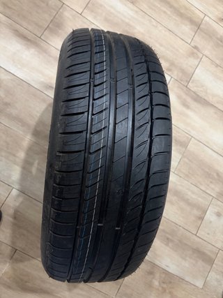 Rueda de coche Michelin 225/60 R16 98V