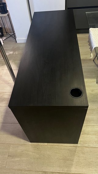 Escritorio MICKE 142x50cm Como nuevo