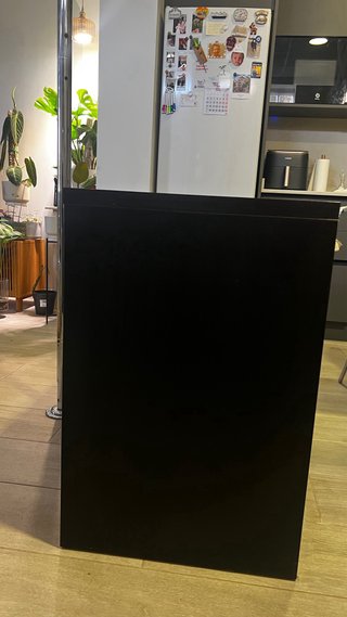 Escritorio MICKE 142x50cm Como nuevo