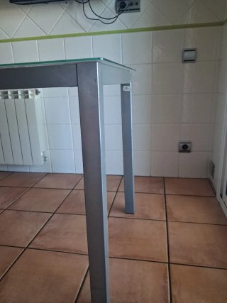 Mesa de cocina cristal y metal