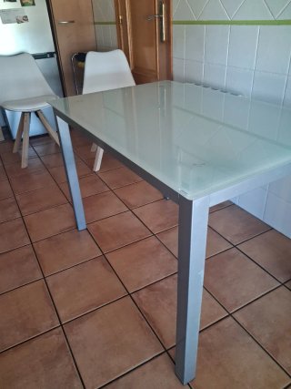 Mesa de cocina cristal y metal