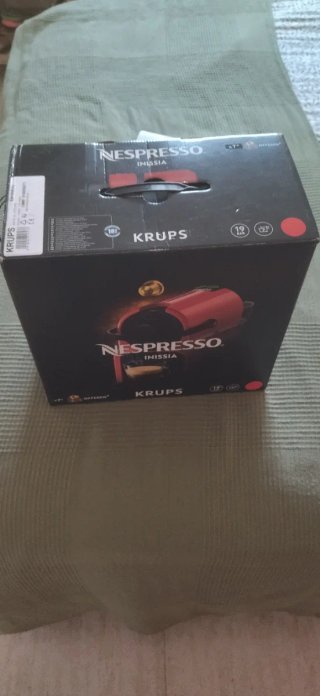 Cafetera Nespresso Krups Roja