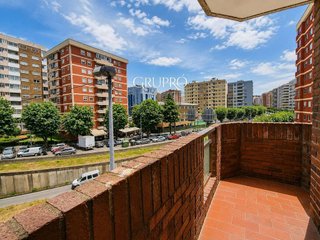 Piso en alquiler en Calvario - Santa Rita en Vigo