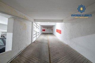 Garaje en venta en Camino de Ronda - Rosaleda en Granada