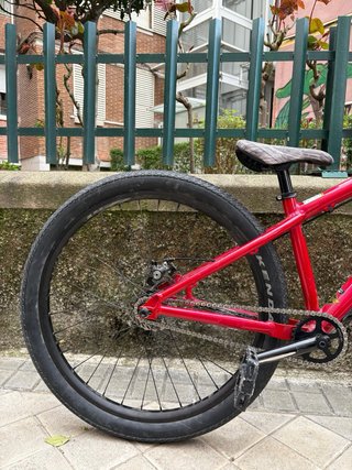 Bicicleta Dirt Jump GT La bomba