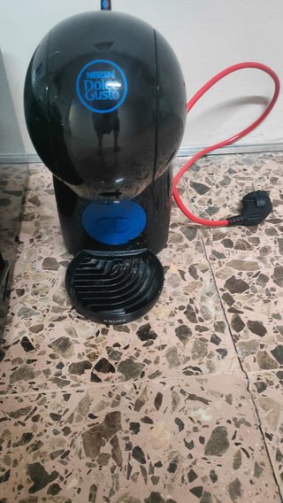 Cafetera Dolce Gusto Negra