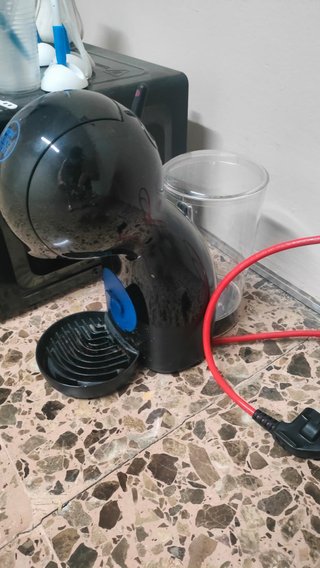Cafetera Dolce Gusto Negra
